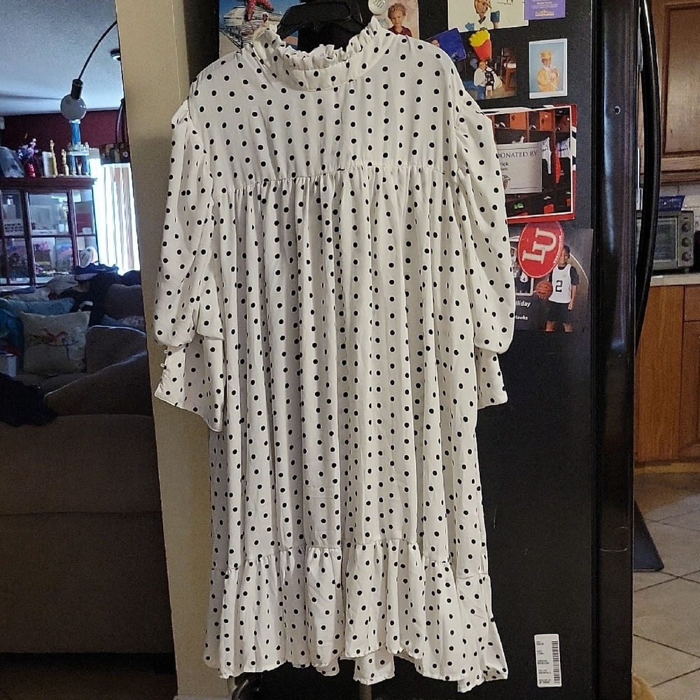 Boohoo White Polka Dot Midi Dress